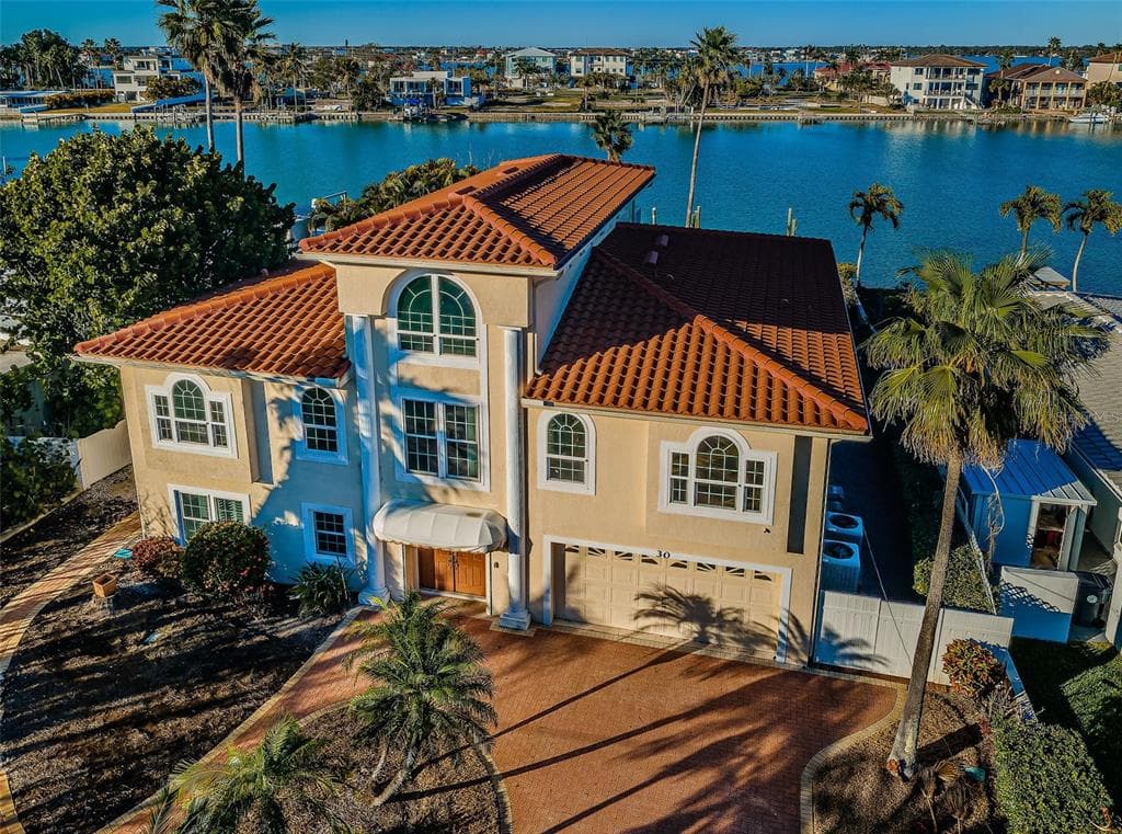 30 DOLPHIN DRIVE TREASURE ISLAND, FL 33706