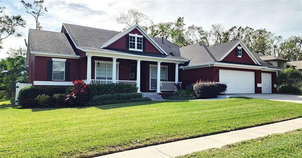 511 CROWNED EAGLE COURT VALRICO, FL 33594