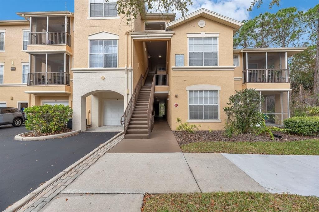 5125 PALM SPRINGS BOULEVARD UNIT 9205 TAMPA, FL 33647