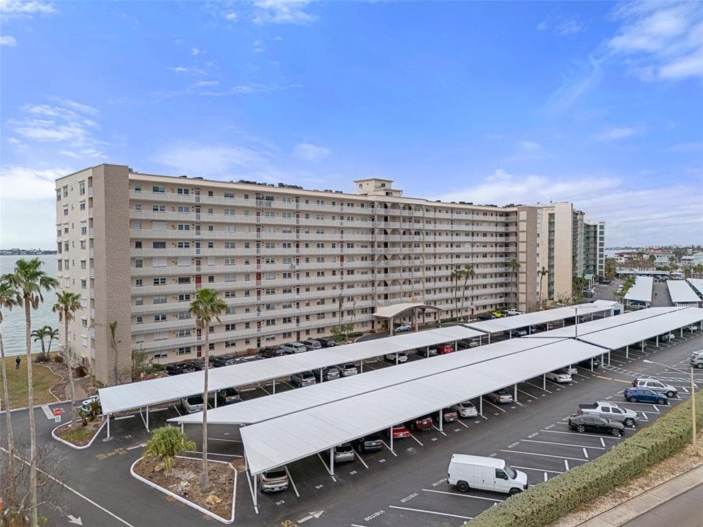 5980 SHORE BOULEVARD S UNIT 312 GULFPORT, FL 33707