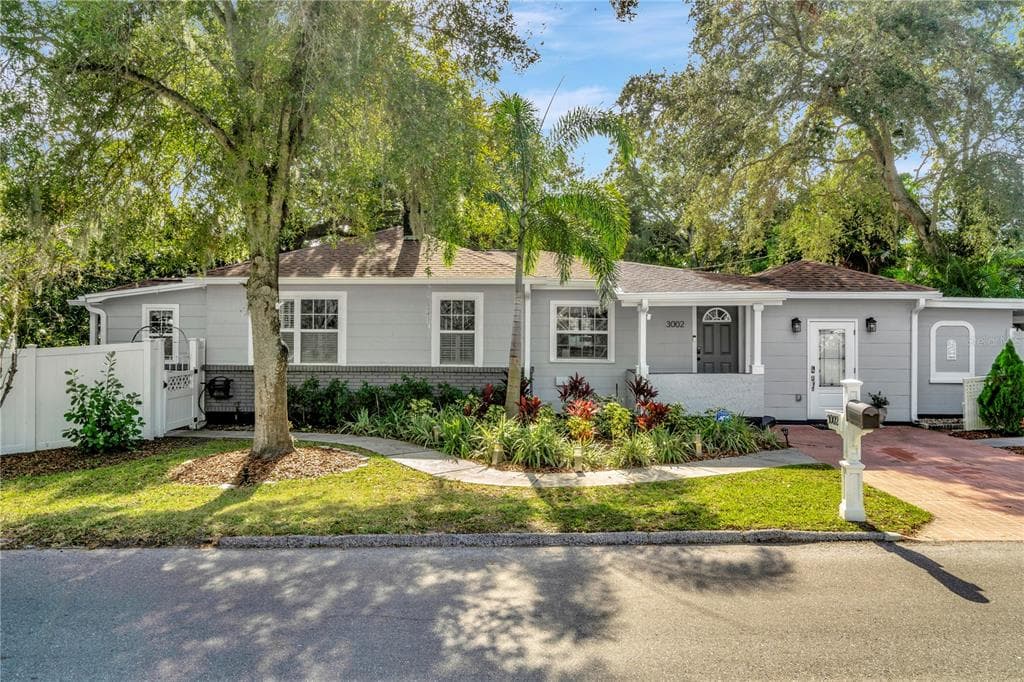3002 W ALLINE AVENUE TAMPA, FL 33611