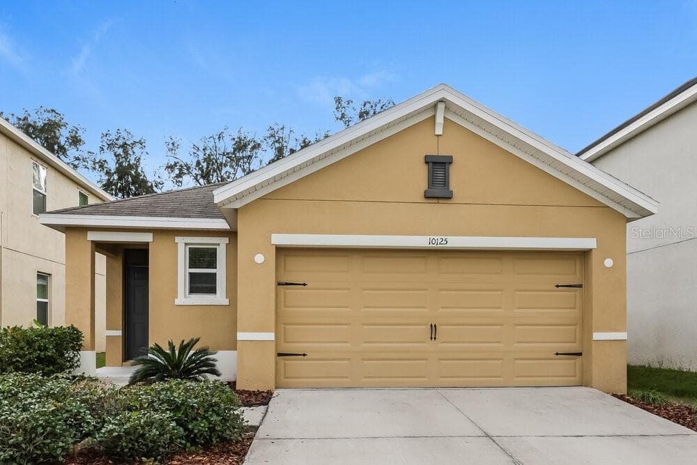 10125 GEESE TRAIL CIRCLE SUN CITY CENTER, FL 33573