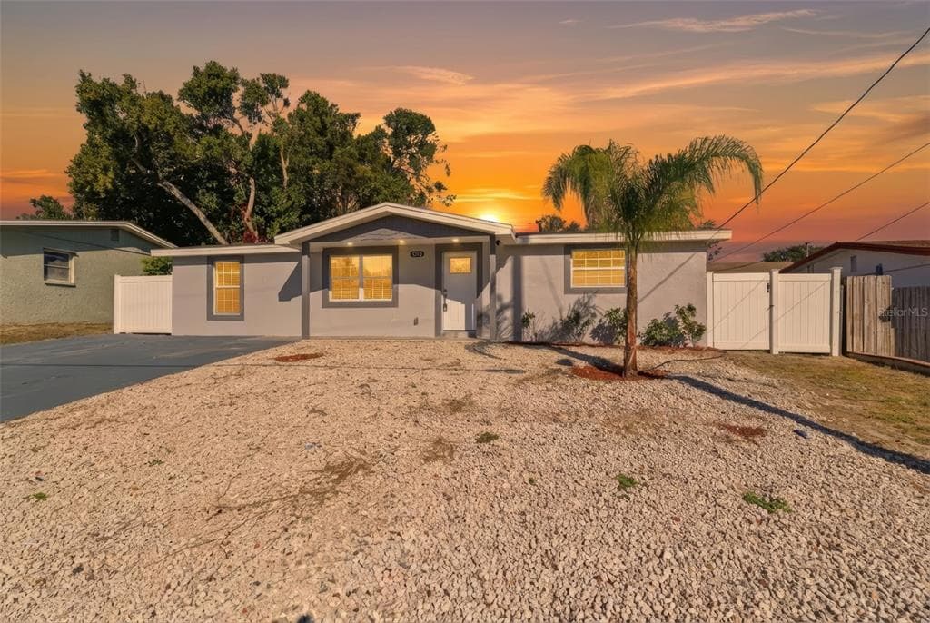 7213 COUNTRY CLUB DRIVE HUDSON, FL 34667