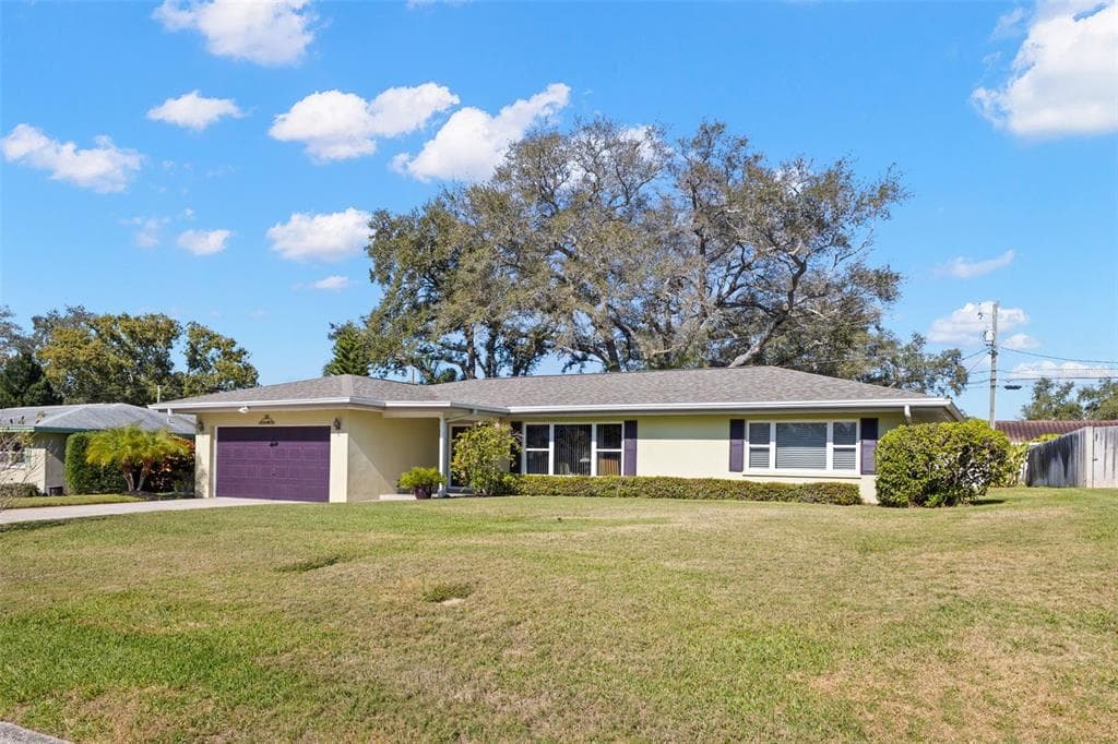 1156 TAYLOR AVENUE DUNEDIN, FL 34698