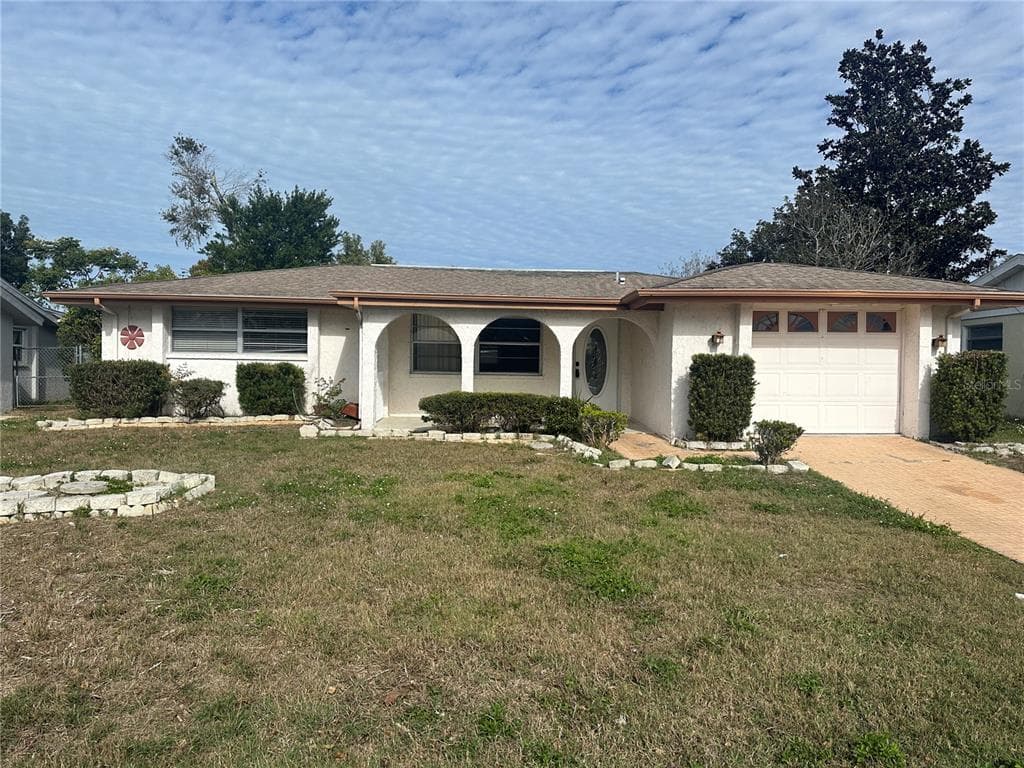 7825 CAYUGA DRIVE NEW PORT RICHEY, FL 34653