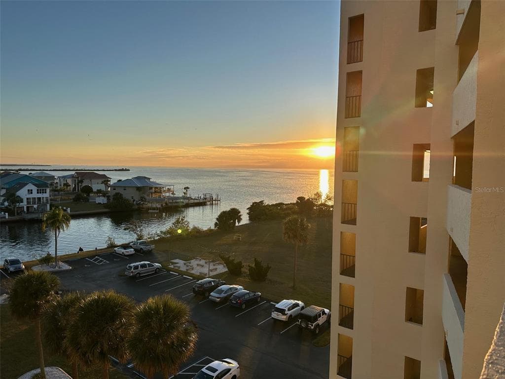 5915 SEA RANCH DRIVE UNIT 511 HUDSON, FL 34667