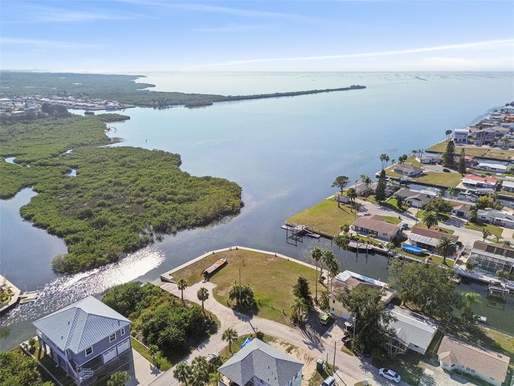 6374 BOATYARD DRIVE HUDSON, FL 34667