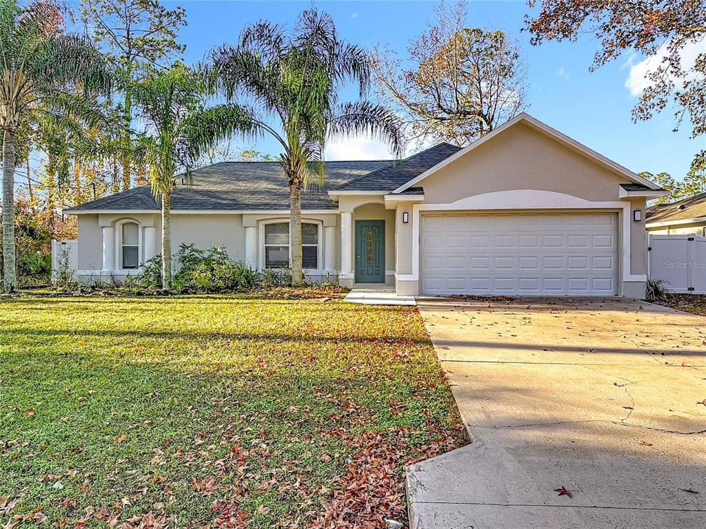26 PONTIAC LANE PALM COAST, FL 32164