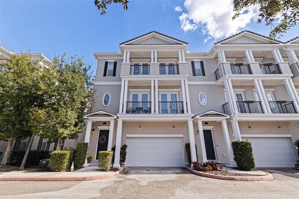 260 NEWBURY PLACE N ST PETERSBURG, FL 33716