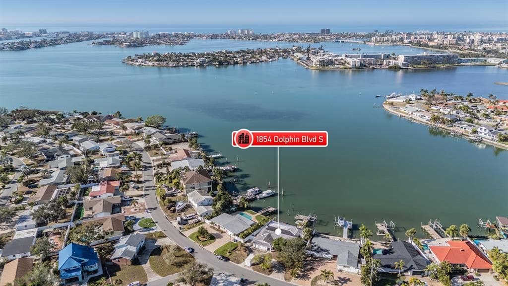 1854 DOLPHIN BOULEVARD S ST PETERSBURG, FL 33707