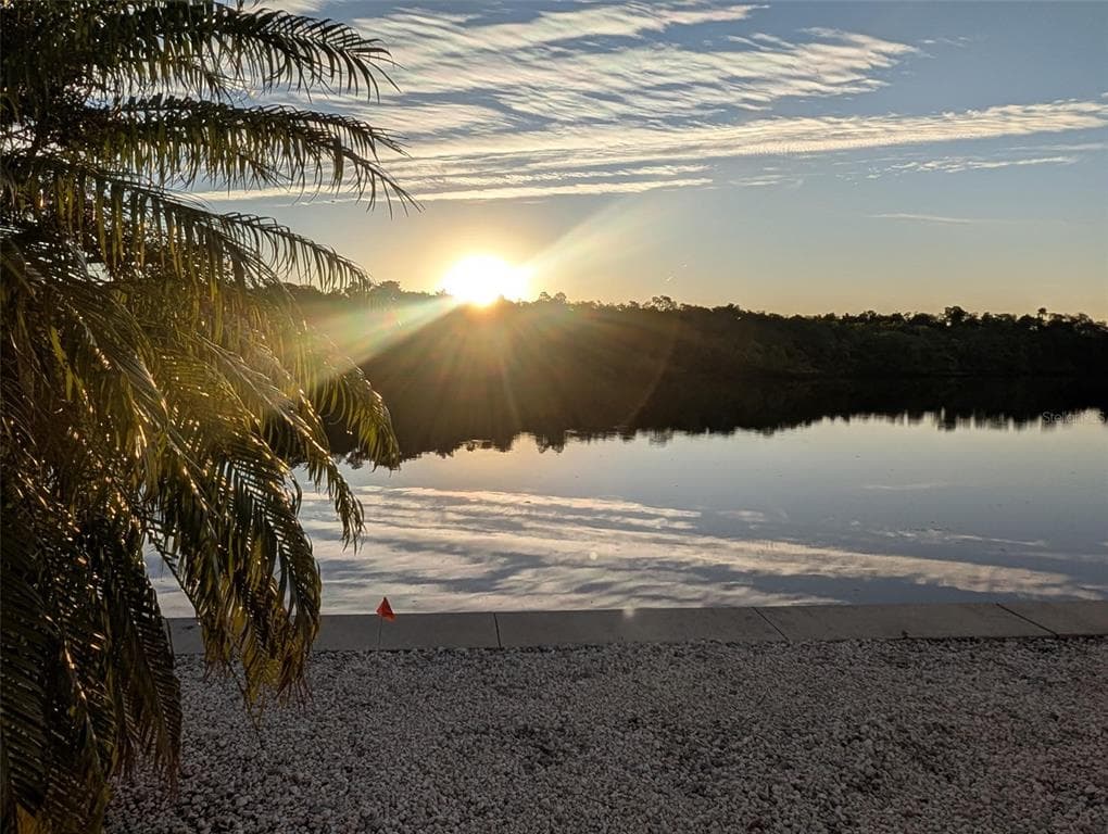 7127 MOUNT PINEY ROAD NE UNIT 718 ST PETERSBURG, FL 33702