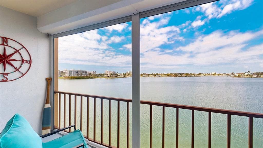 7910 SUN ISLAND DRIVE S UNIT 305 SOUTH PASADENA, FL 33707
