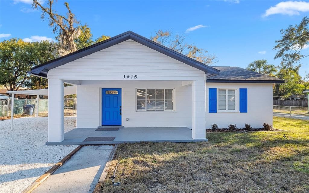 1915 E POWHATAN AVENUE TAMPA, FL 33610