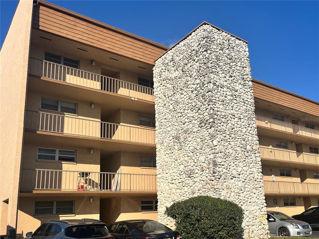 5820 N CHURCH AVENUE UNIT 131 TAMPA, FL 33614