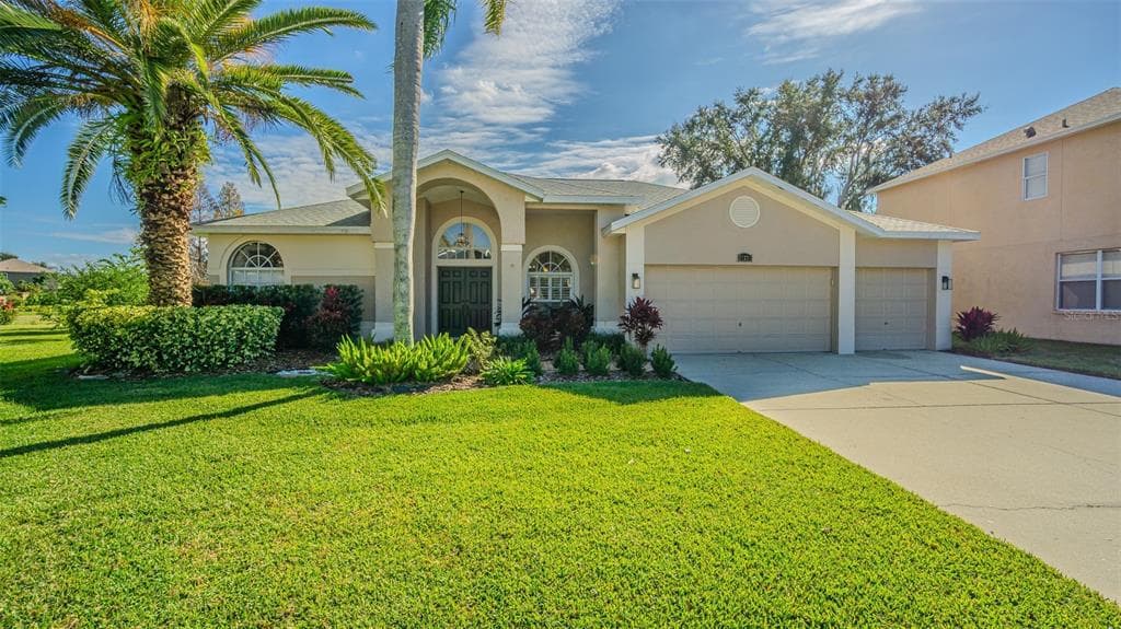 27226 SEA BREEZE WAY WESLEY CHAPEL, FL 33544