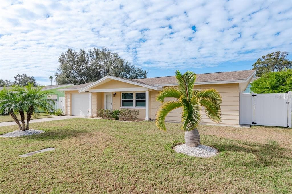 2028 DOUGLAS AVENUE DUNEDIN, FL 34698