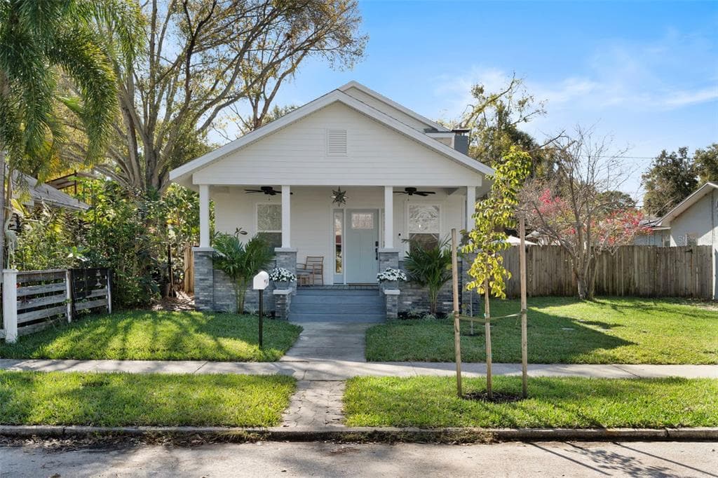 840 25TH AVENUE N ST PETERSBURG, FL 33704