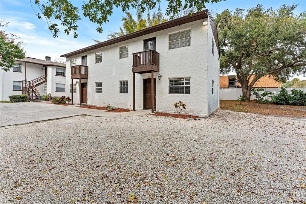 2002 S HABANA AVENUE UNIT D TAMPA, FL 33629