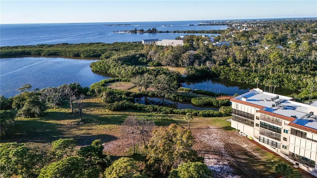 504 S FLORIDA AVENUE UNIT 221 TARPON SPRINGS, FL 34689