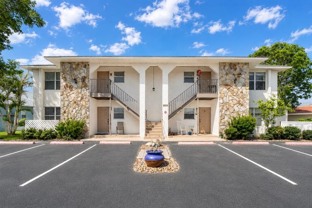 2700 MAGDALINA DRIVE UNIT 2B PUNTA GORDA, FL 33950