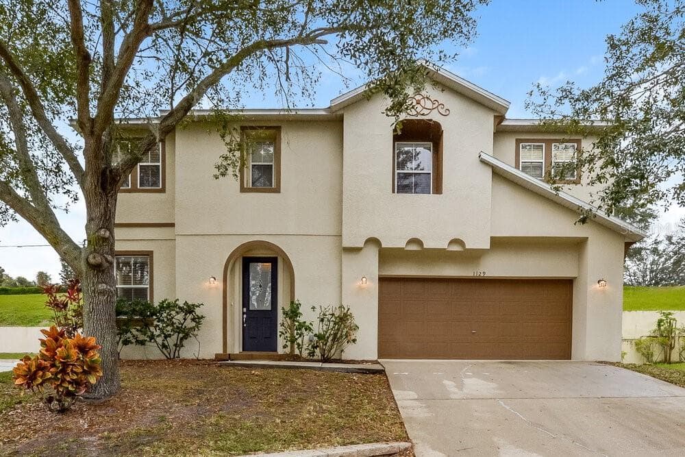 1129 AQUA LANE CLERMONT, FL 34711