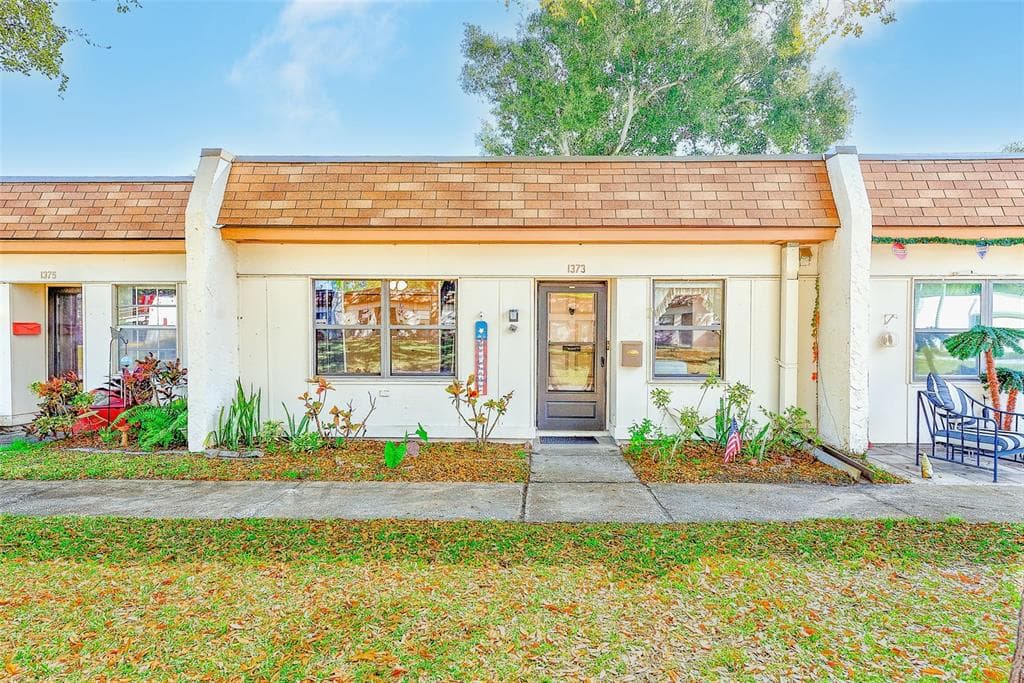 1373 MISSION HILLS BOULEVARD CLEARWATER, FL 33759
