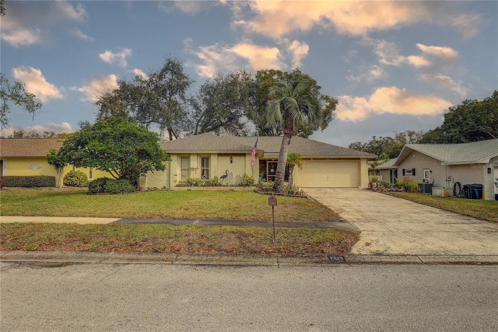 1319 GLENGARRY DRIVE PALM HARBOR, FL 34684
