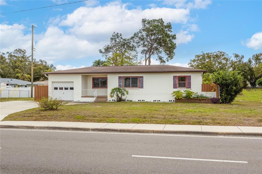 1740 54TH AVENUE N ST PETERSBURG, FL 33714