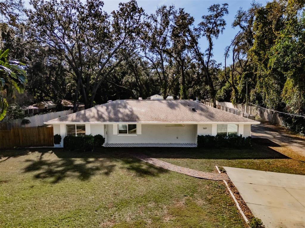 1507 TOUCHTON ROAD