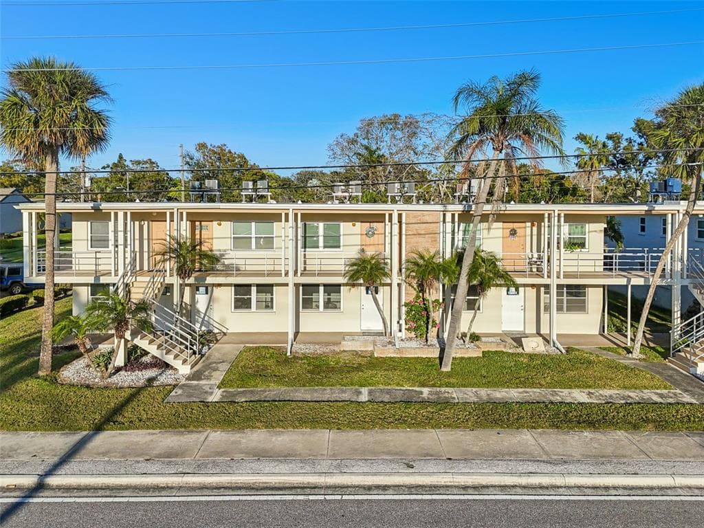 4565 DUHME ROAD UNIT 203