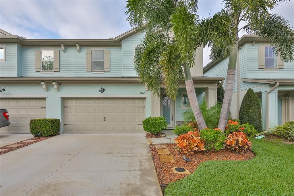 2262 SPRING LAKE COURT CLEARWATER, FL 33763