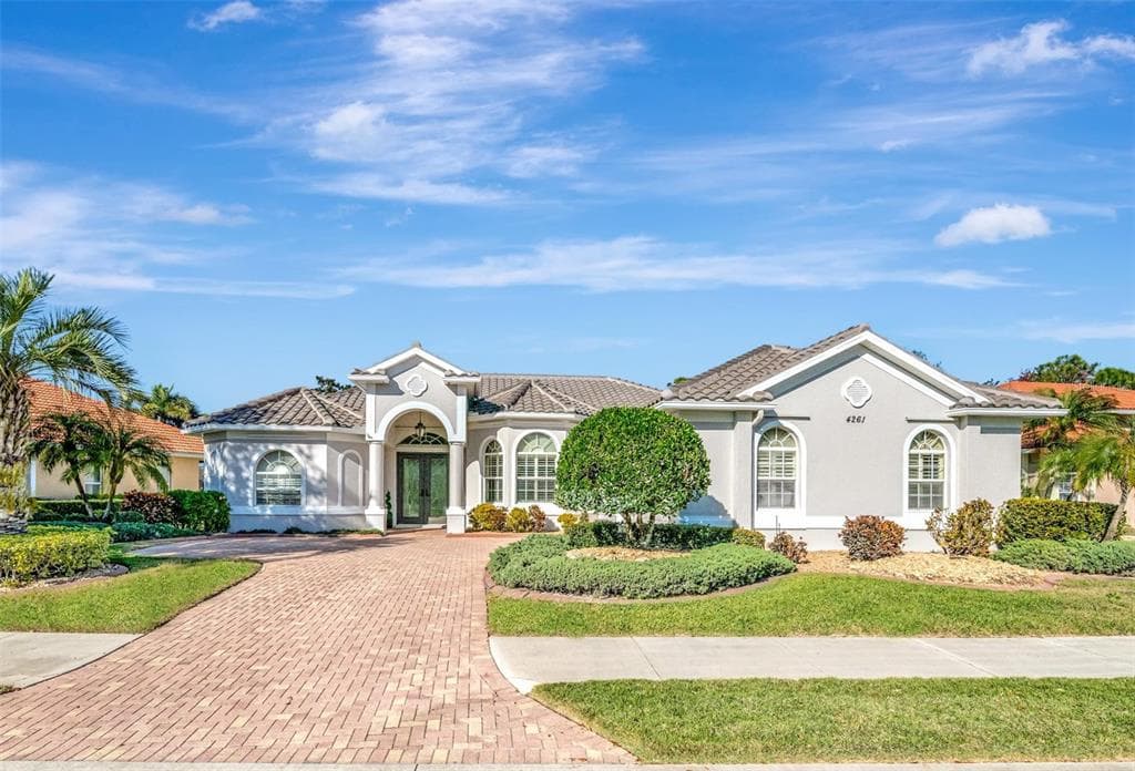 4261 VIA DEL VILLETTI DRIVE VENICE, FL 34293