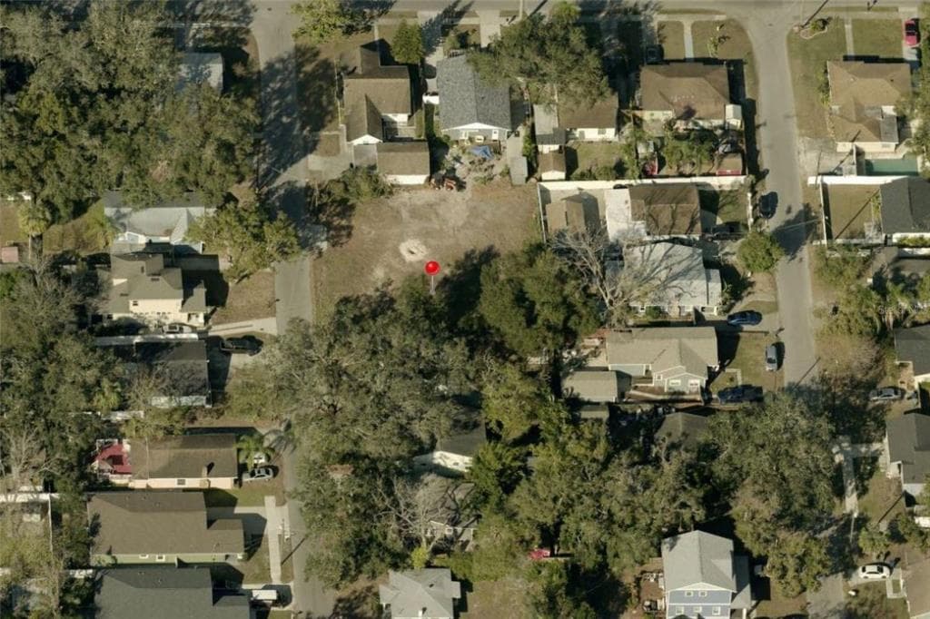 6913 N HIGHLAND AVENUE TAMPA, FL 33604