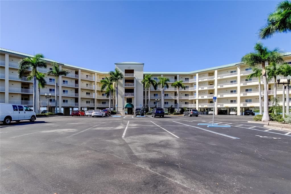 8800 BAY PINES BOULEVARD UNIT 220 ST PETERSBURG, FL 33709