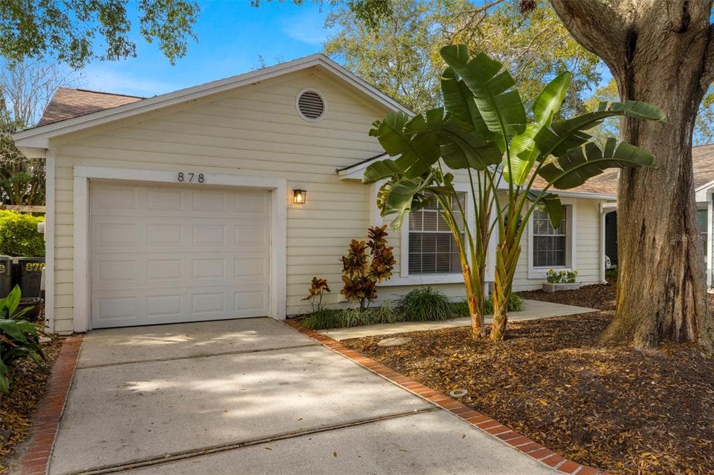 878 FRANKLIN CIRCLE PALM HARBOR, FL 34683
