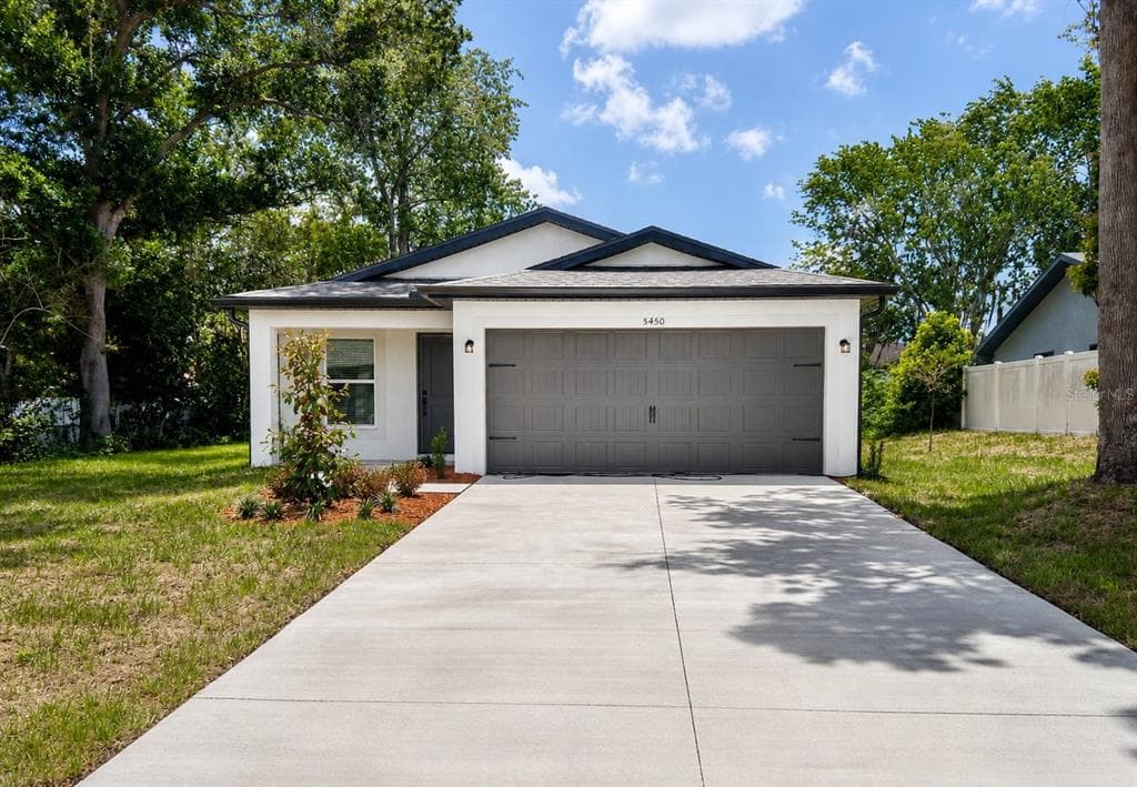5450 PARNELL AVENUE SPRING HILL, FL 34608