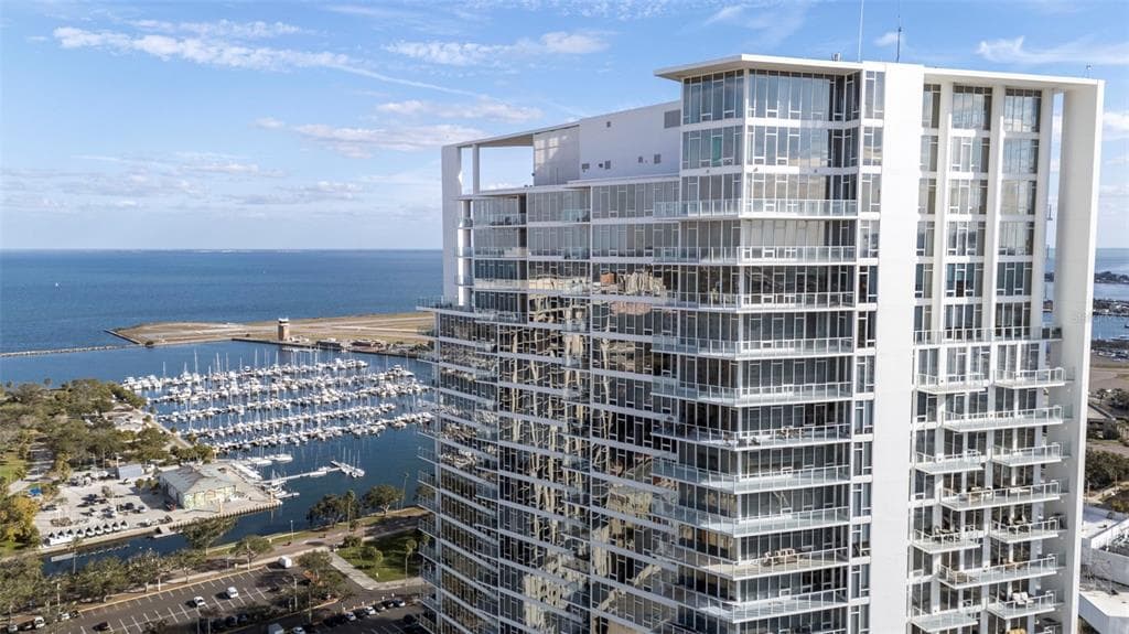 175 1ST STREET S UNIT 1604 ST PETERSBURG, FL 33701