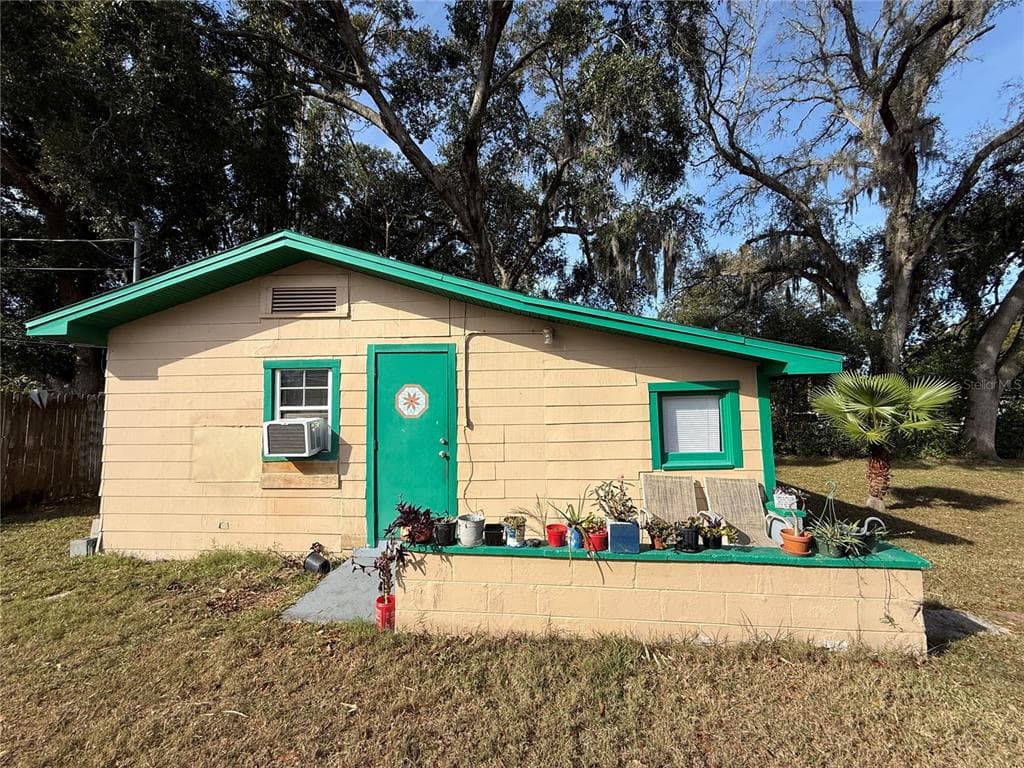 6212 MISSOURI AVENUE NEW PORT RICHEY, FL 34653