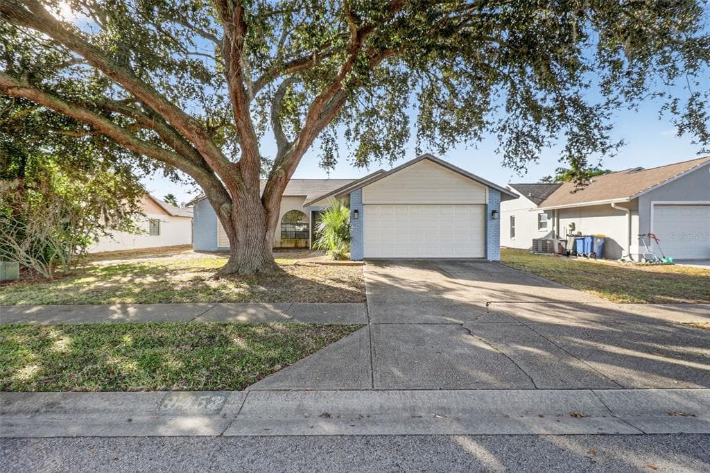 8452 YEARLING LANE NEW PORT RICHEY, FL 34653
