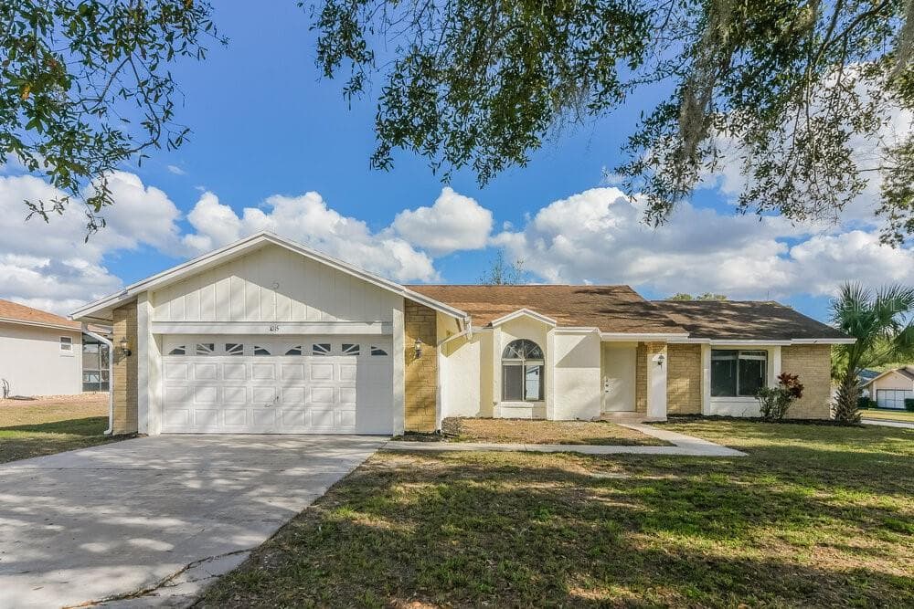 1015 ELIZABETH RIDGE COURT KISSIMMEE, FL 34747
