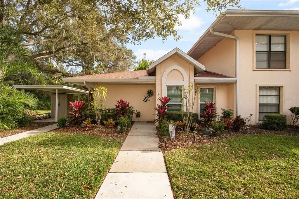 314 KNOTTWOOD COURT UNIT 314 SUN CITY CENTER, FL 33573