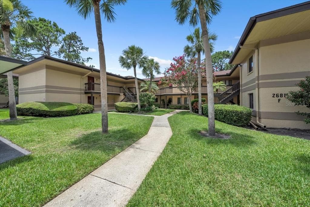 2681 SABAL SPRINGS CIRCLE UNIT 101 CLEARWATER, FL 33761