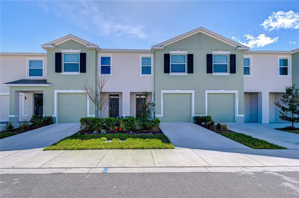 17212 BIGLEAF MAHOGANY LANE LAND O LAKES, FL 34638