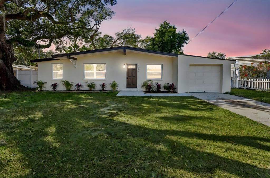 14904 N BOULEVARD TAMPA, FL 33613