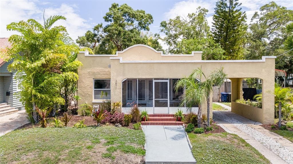 3611 W BAY TO BAY BOULEVARD TAMPA, FL 33629