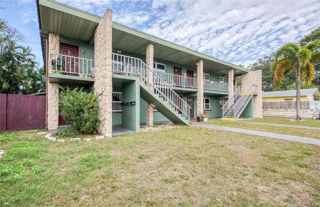 304 S CORONA AVENUE CLEARWATER, FL 33765