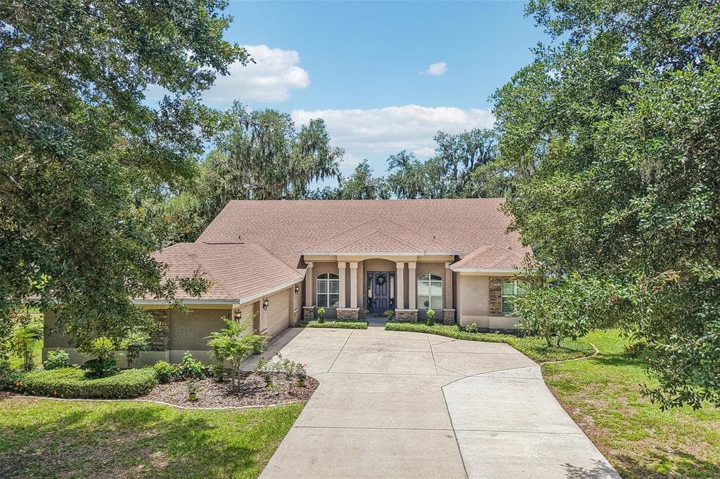 11325 HIDDEN VALLEY LANE