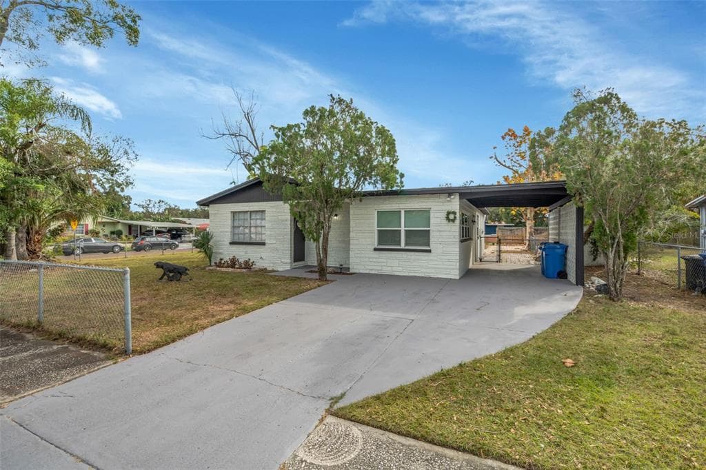7031 GLENVIEW DRIVE
