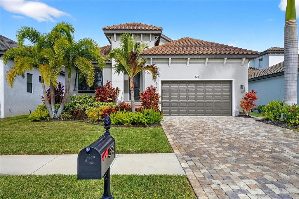523 TREVISO DRIVE APOLLO BEACH, FL 33572