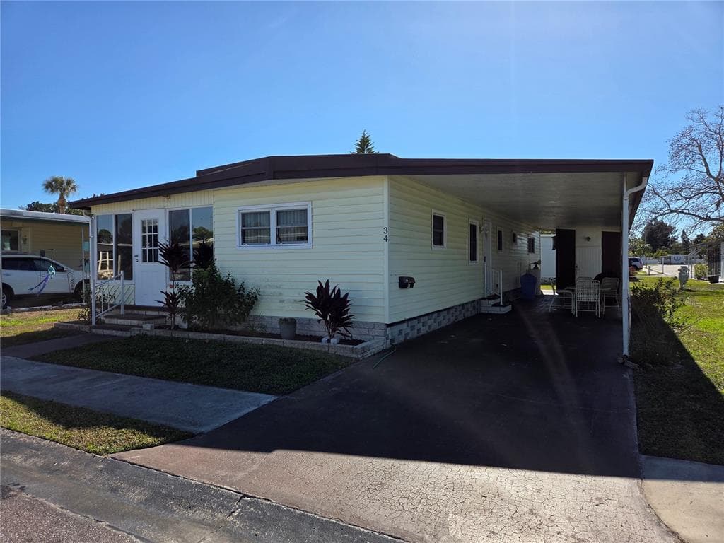 6100 62ND AVENUE N UNIT 34 PINELLAS PARK, FL 33781